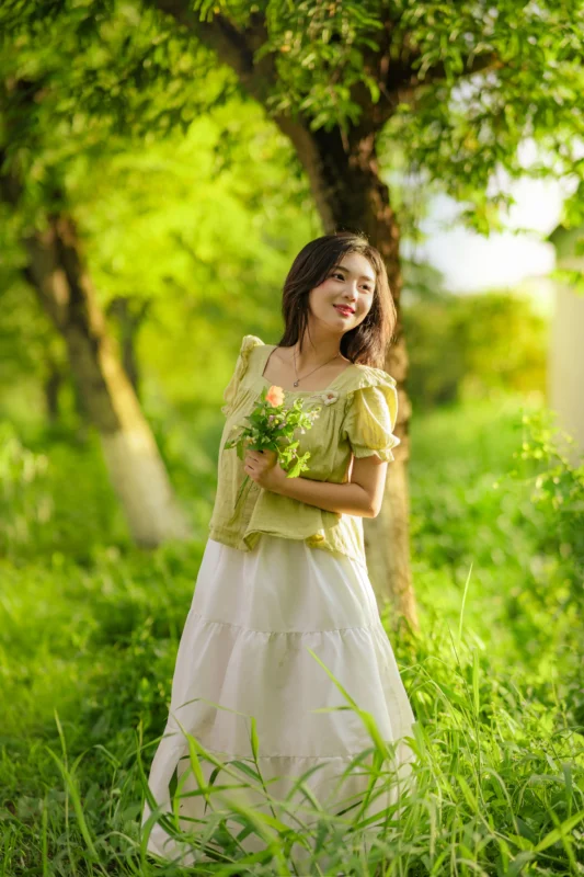 Concept “Golden Hour Reverie” – Khoảnh Khắc Nắng Chiều Lãng Mạn Và Dịu Dàng