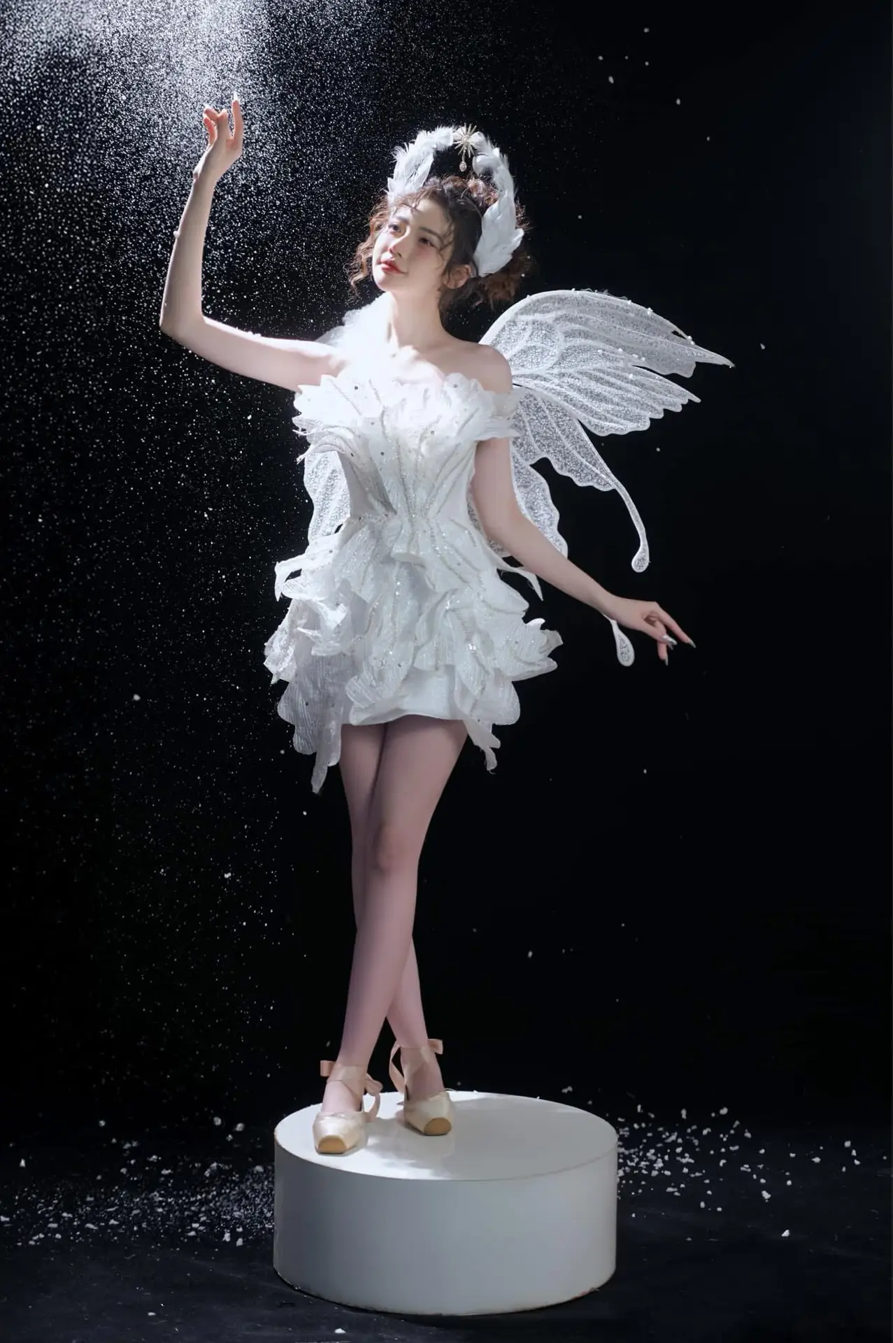 Concept “Celestial Angel” – Thiên Thần Trong Ánh Sáng Thiên Hà ✨ - Ảnh 2