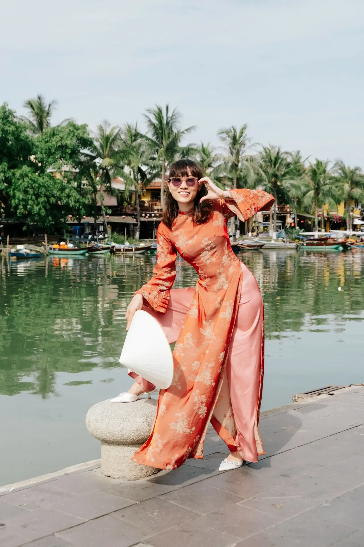 Concept “Áo Dài & Sunshine” – Vẻ Đẹp Truyền Thống Gặp Gỡ Năng Lượng Tươi Mới 🌼 - Ảnh 2