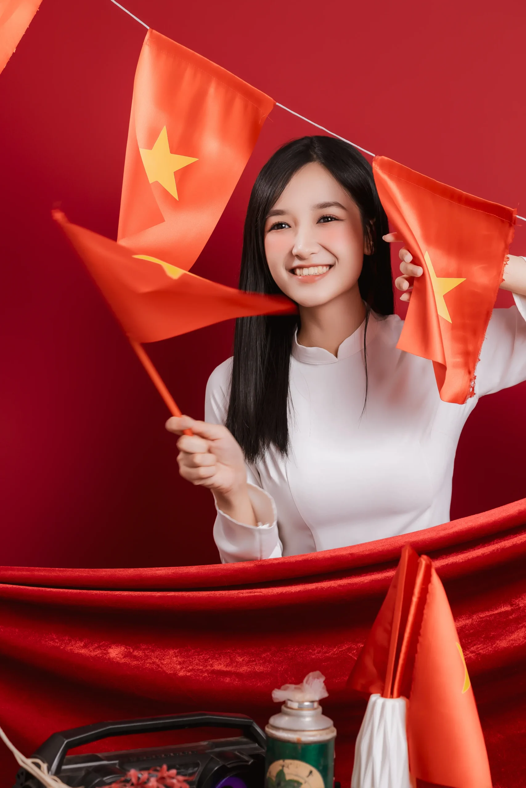 Concept “Vietnam in My Heart” – Tình Yêu Tổ Quốc Dịu Dàng Trong Tà Áo Dài Trắng ❤️ - Ảnh 5