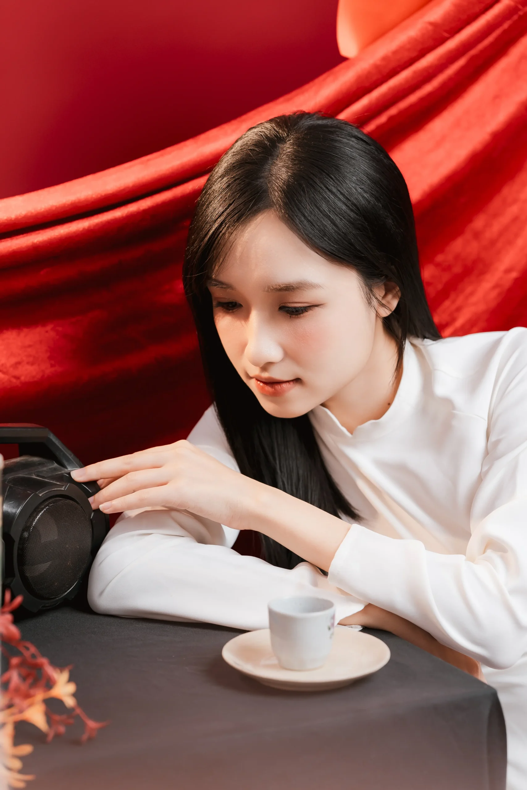 Concept “Vietnam in My Heart” – Tình Yêu Tổ Quốc Dịu Dàng Trong Tà Áo Dài Trắng ❤️ - Ảnh 6